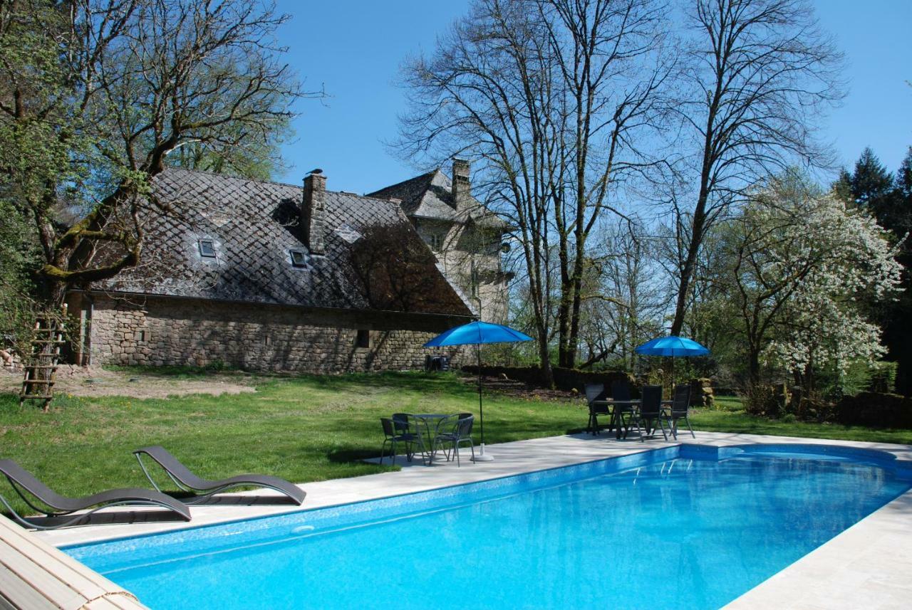 Gites Chateau Le Bois Saint-Julien-aux-Bois Exterior foto